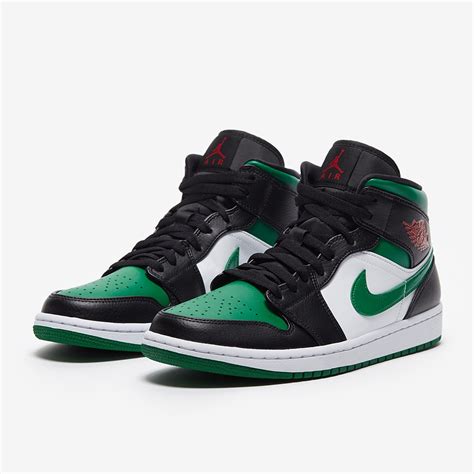 nike jordan green shoes men.